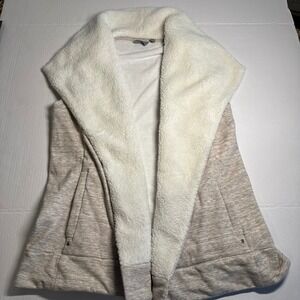Athleta Sherpa Lined Fleece Vest Women Small Beige Shawl Collar Snap Closure